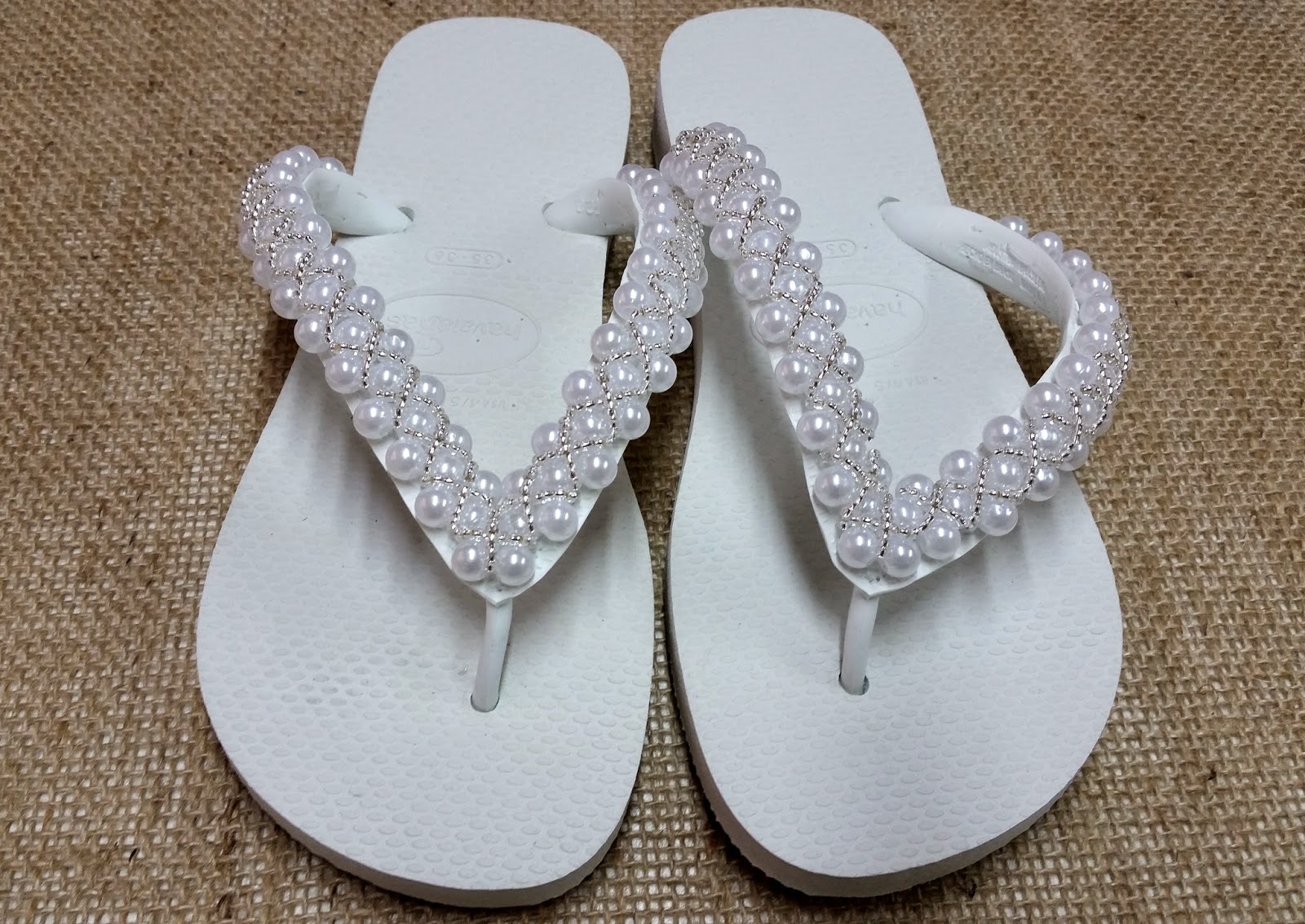 Guria - Materiais e Cursos de Artesanato: Chinelo bordado com pérola Guria - Materiais e Cursos de Artesanato: Chinelo bordado com pérola