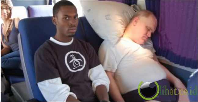 Salah kostum Salah kostum