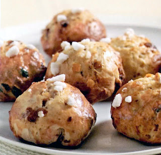 Bath Buns: Classic yeasted fruity buns with a glaze and a coating of crushed lump sgar