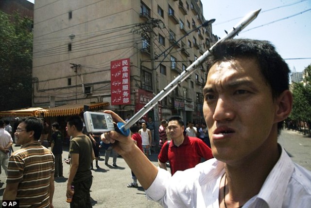 Kisah Muslim Uighur Yang Dilarang Puasa Di China [ www.BlogApaAja.com ]