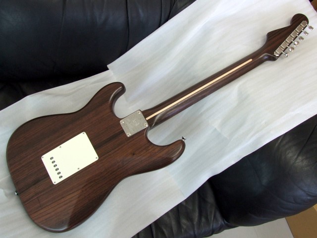 Stratocaster Guitar Culture Stratoblogster Combat Guitars Of Tokyo