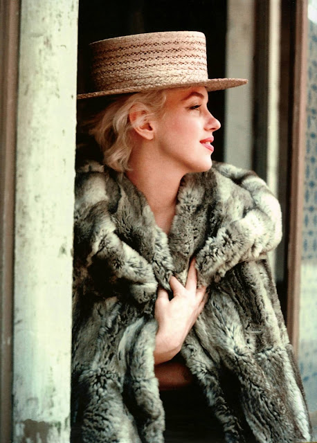 El eterno femenino de Marilyn y el look que no pasa de moda.. Milton+Green+018_Marilyn+Monroe
