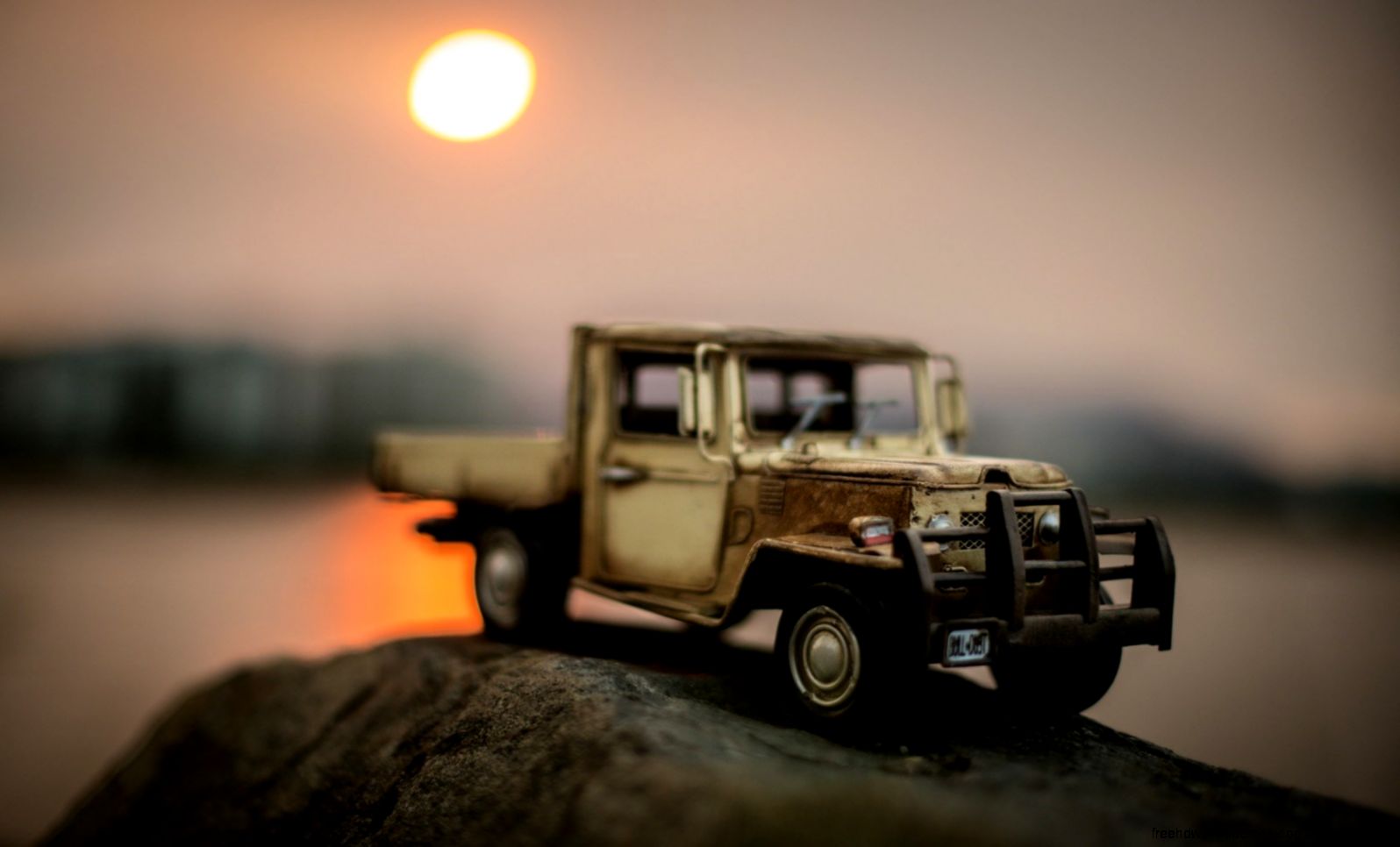 Car Toy Sun Hd Wallpaper Wallpaper List Car Toy Sun Hd Wallpaper Wallpaper List