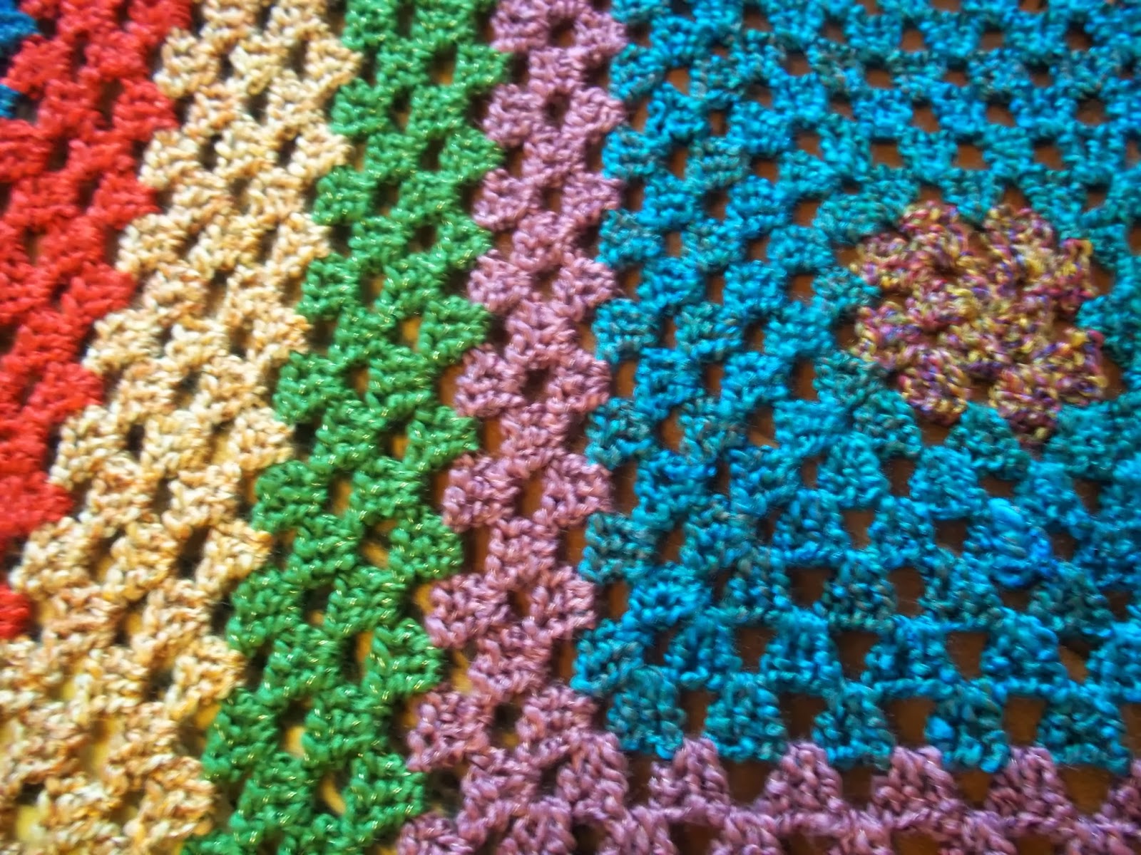 Eden is only a dream away: Crochet Granny Square Afghan