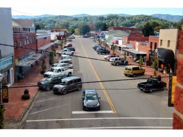 From City to Suburbia 101 S. CHURCH STREET, MOUNTAIN CITY, TN 37683