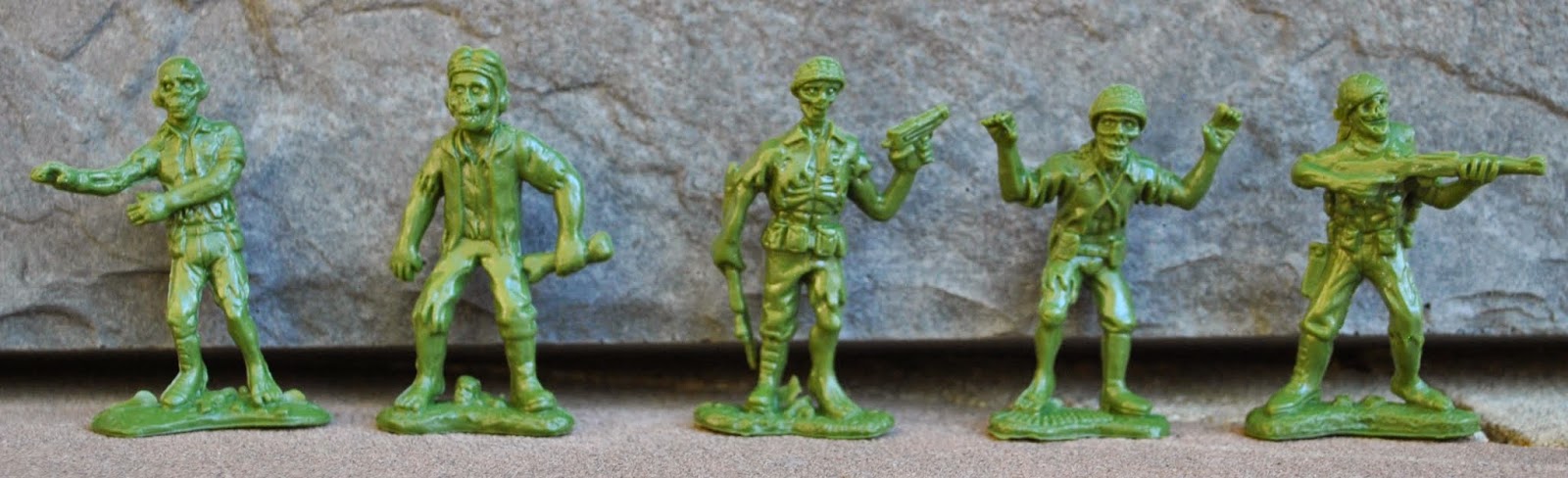 Living Dead Soldier Toys : Walking Dead Zombie Army Men