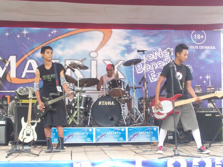 Download Lagu Lacy Band Sahabatku Nasi