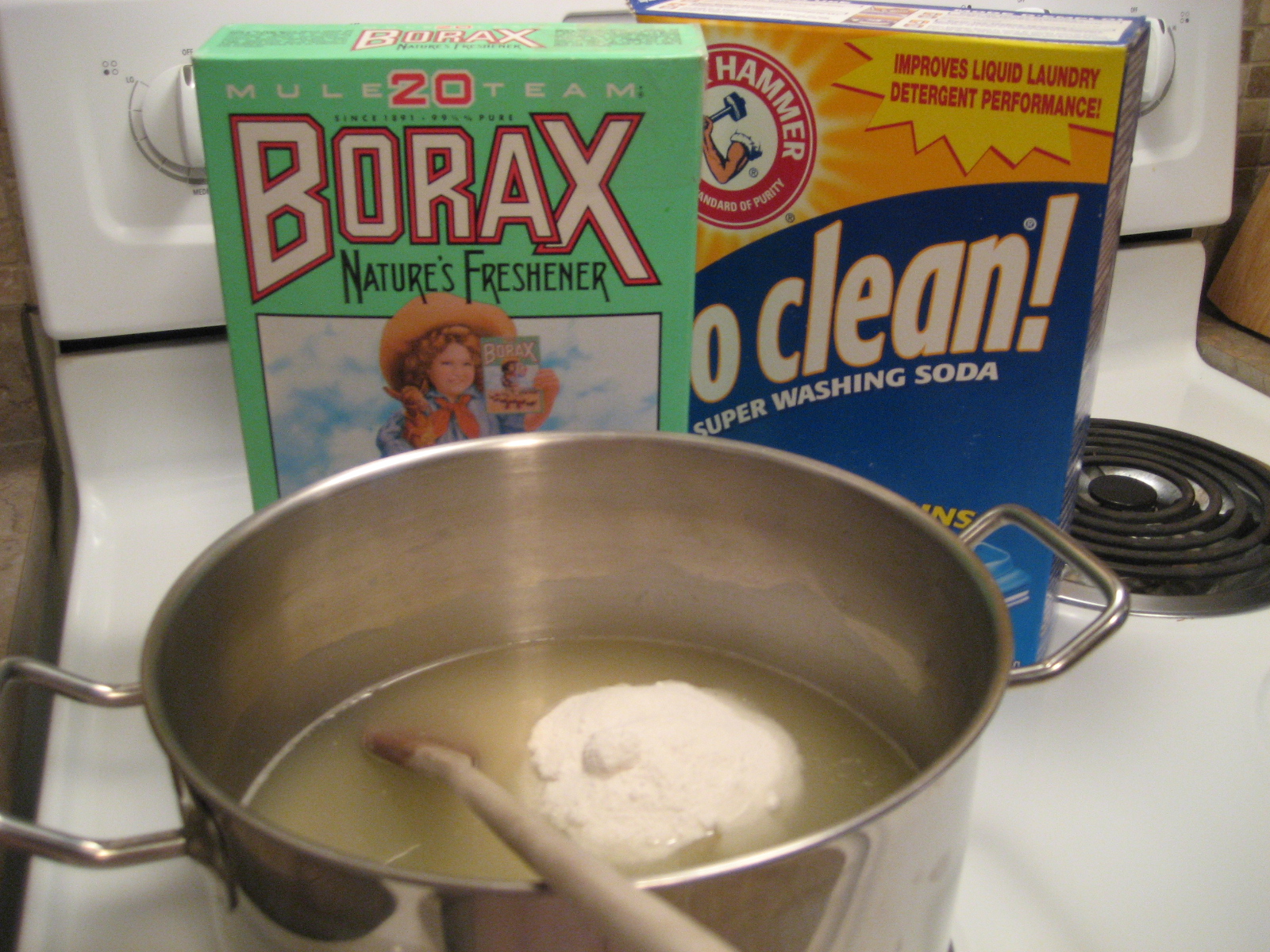 Musings of a Glamourpuss Lavender Vanilla Laundry Detergent