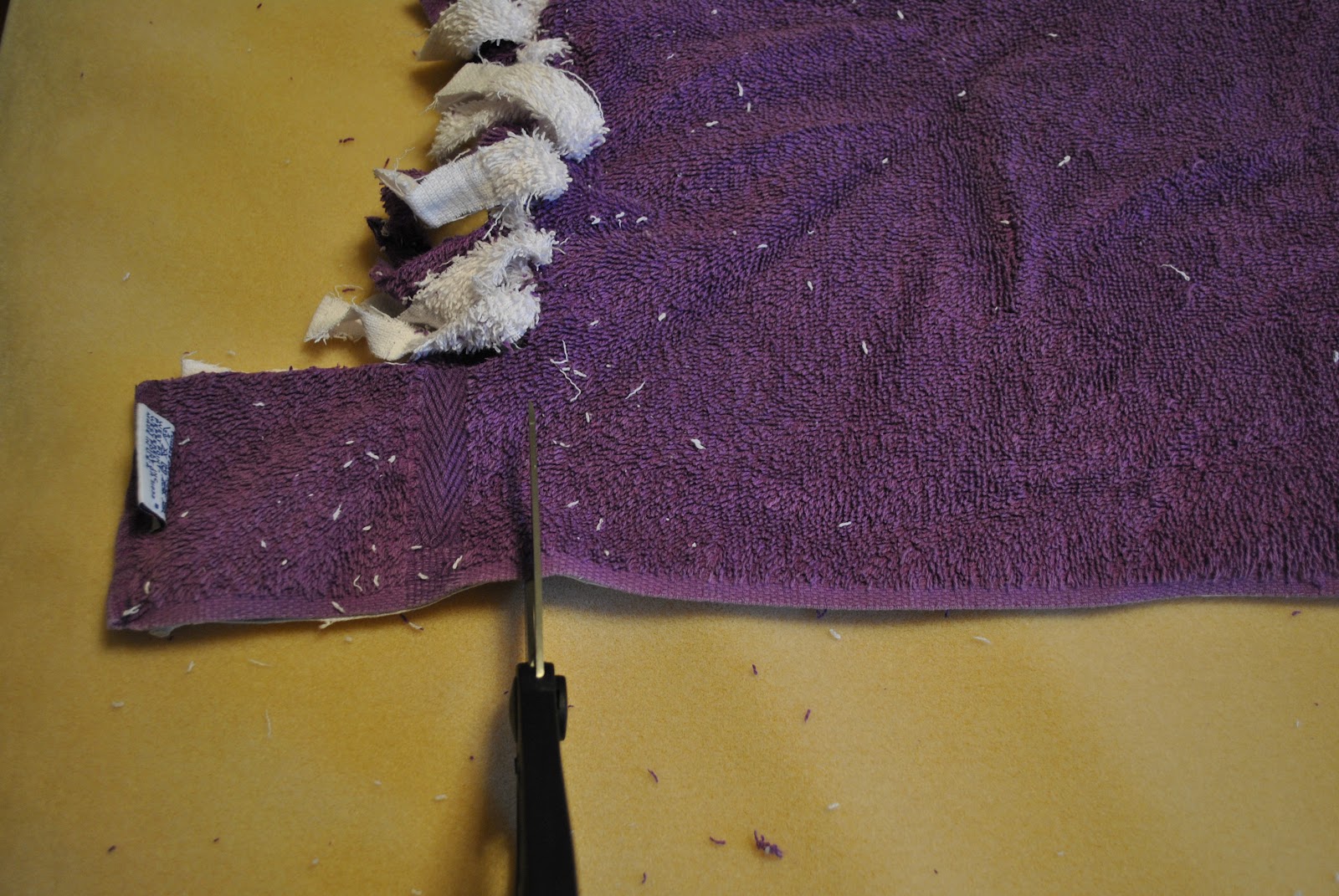 Mom's Best Nest No Sew DIY Dog Bed from Old Towels and Old Pillows