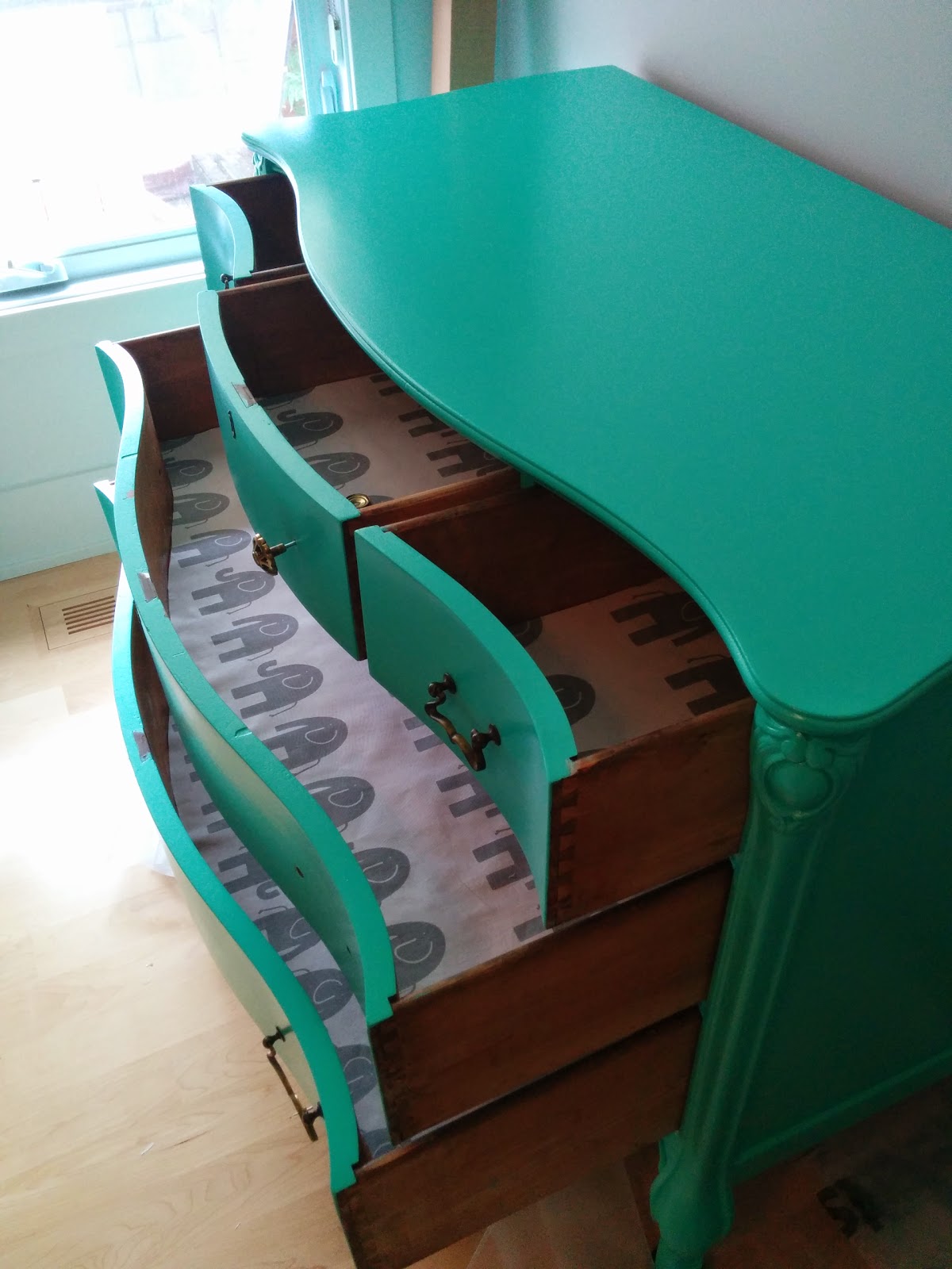 Lemon and Mint Tutorial Fabric Drawer Liners for Curved Drawers