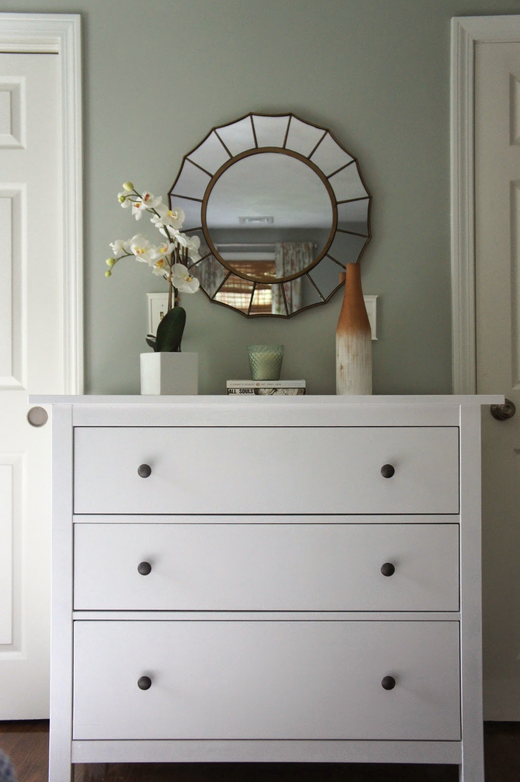 JenniezDesignConcept.....Transforming your space 10 Ways to hang a Mirror
