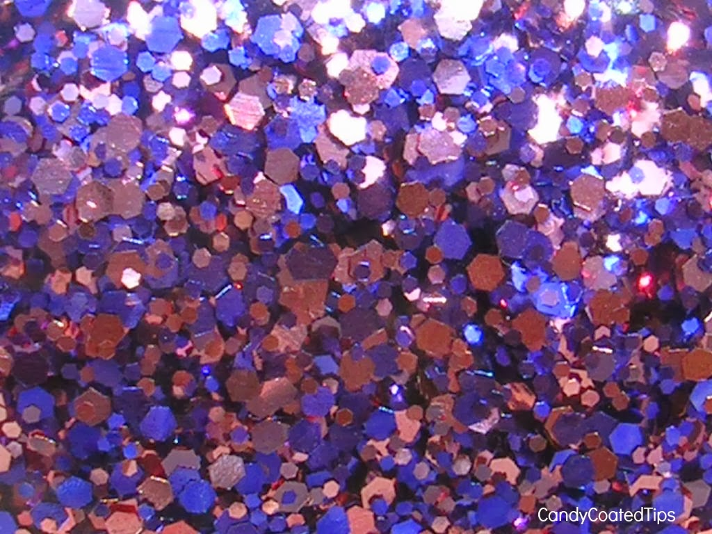 CANDY COATED TIPS: Still in love with your holiday glitters?&hellip;wear them!