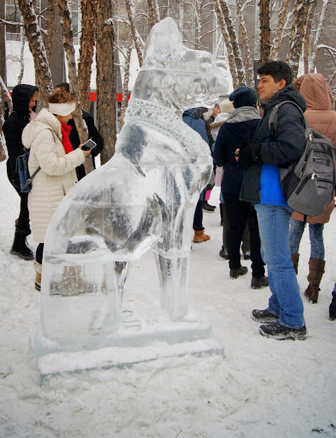 Bloor-Yorville IceFest 2015 and Sassafraz Ice Carving Competition in Toronto, lifestyle, ontario, canada, winter, frozen, time, the purple scarf, sculptures, cold