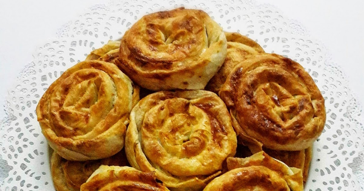 Kıymalı Gül Böreği