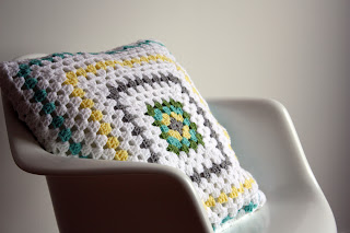 my very first crochet cushion ever!