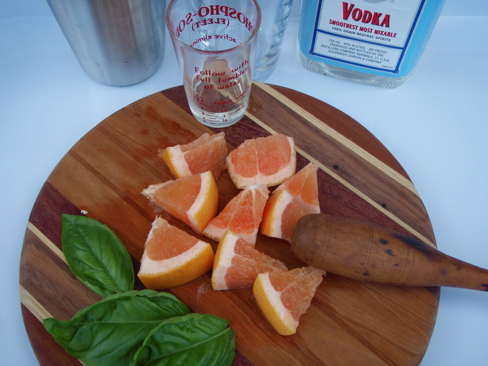 Spiral Style GrapefruitBasil Martini