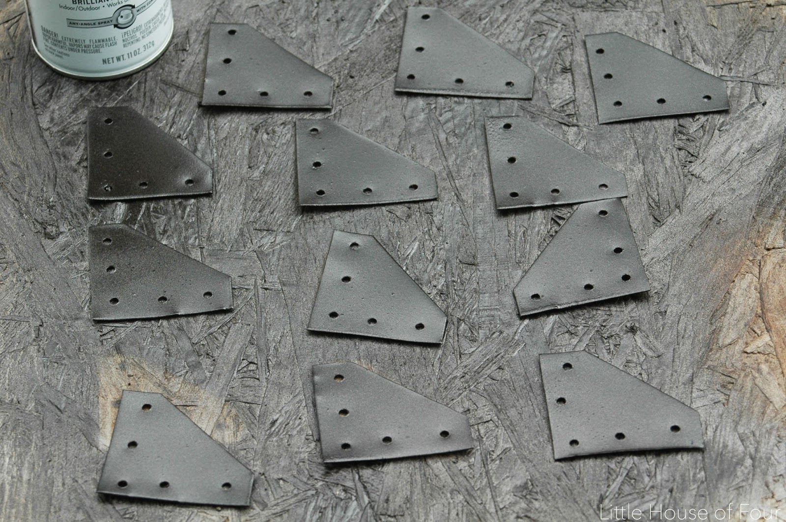 DIY Rustic Pallet Frames Little House of Four Creating a beautiful