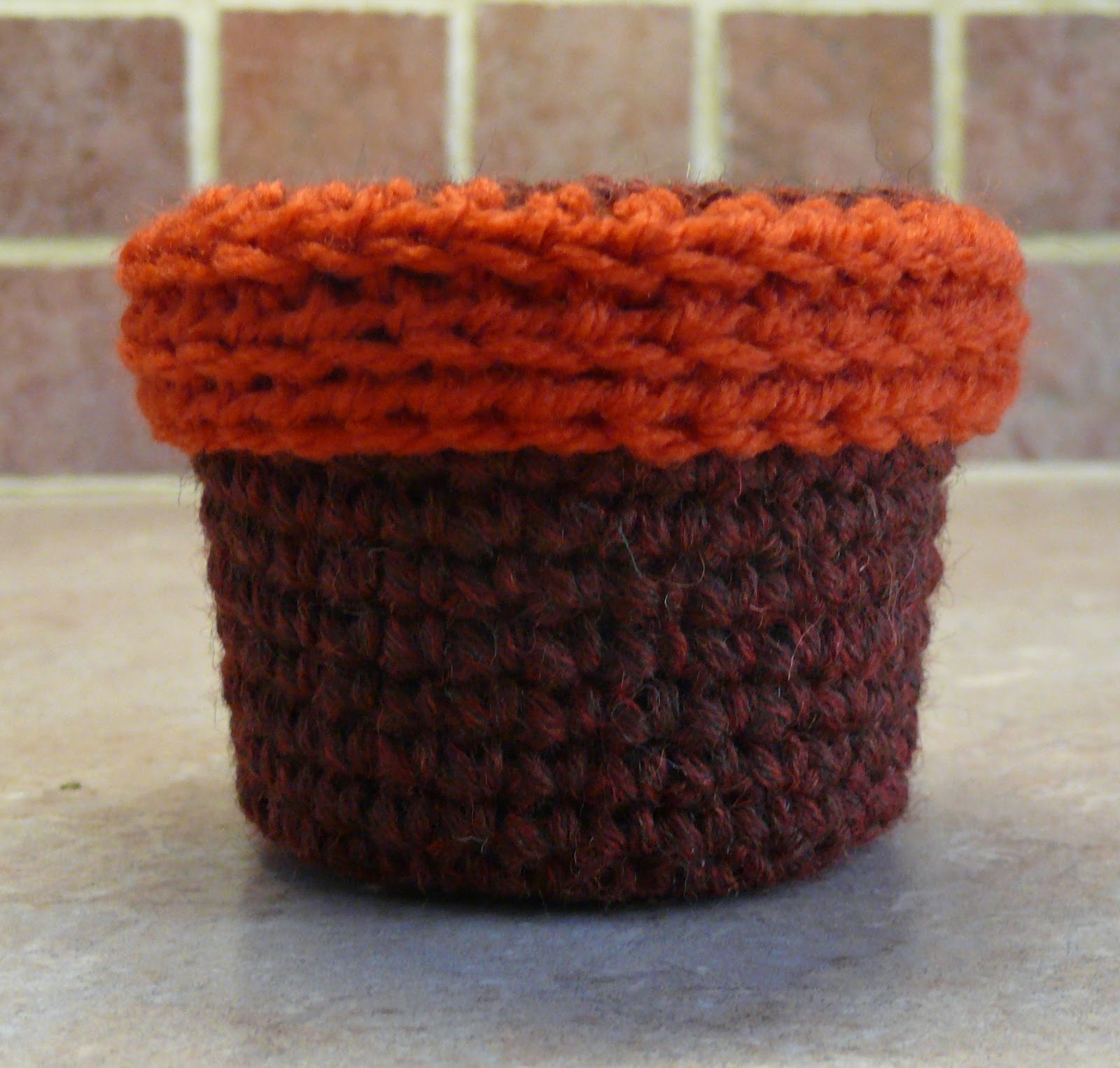String Theory Crochet How to make a crochet pot of flowers Part one