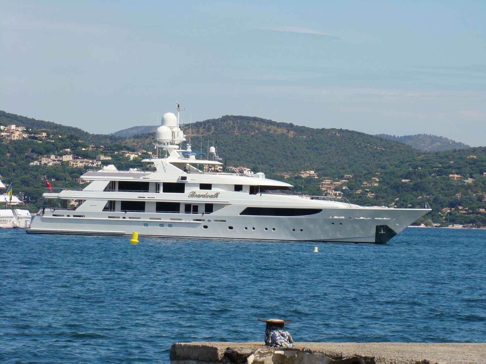 Superyachtfan Superyacht Boardwalk, Tilman J Fertitta