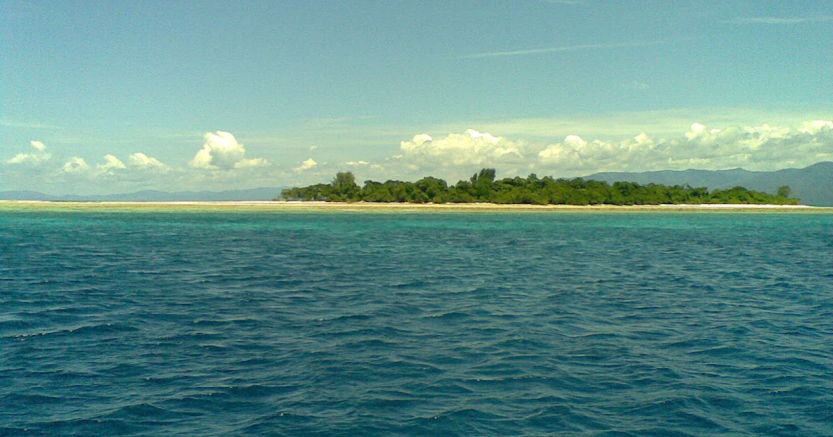 OBJEK WISATA MALUKU TENGAH TAMAN WISATA ALAM (Laut) Pulau
