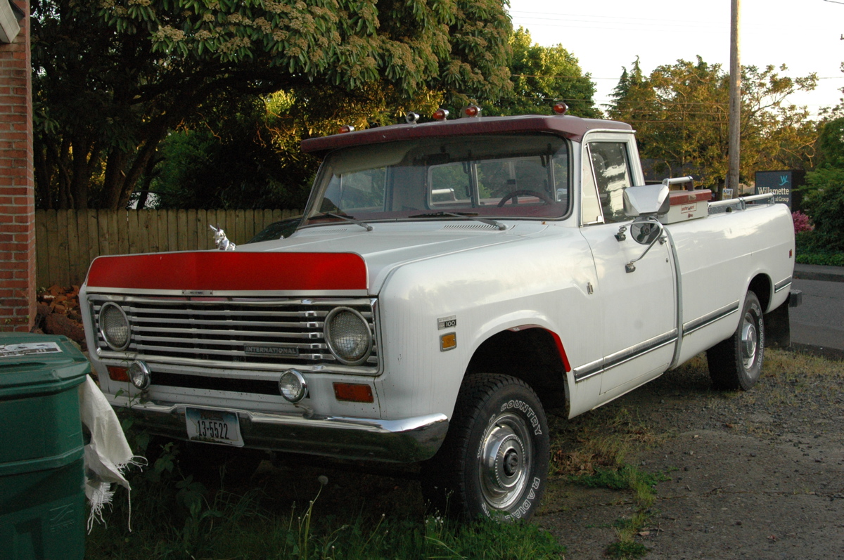 OLD PARKED CARS. 1974 International Harvester 100.