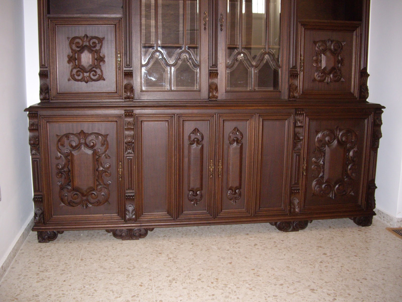 Antiguedades Muebles de salon Antiguo con mesa de comedor y 8 sillas