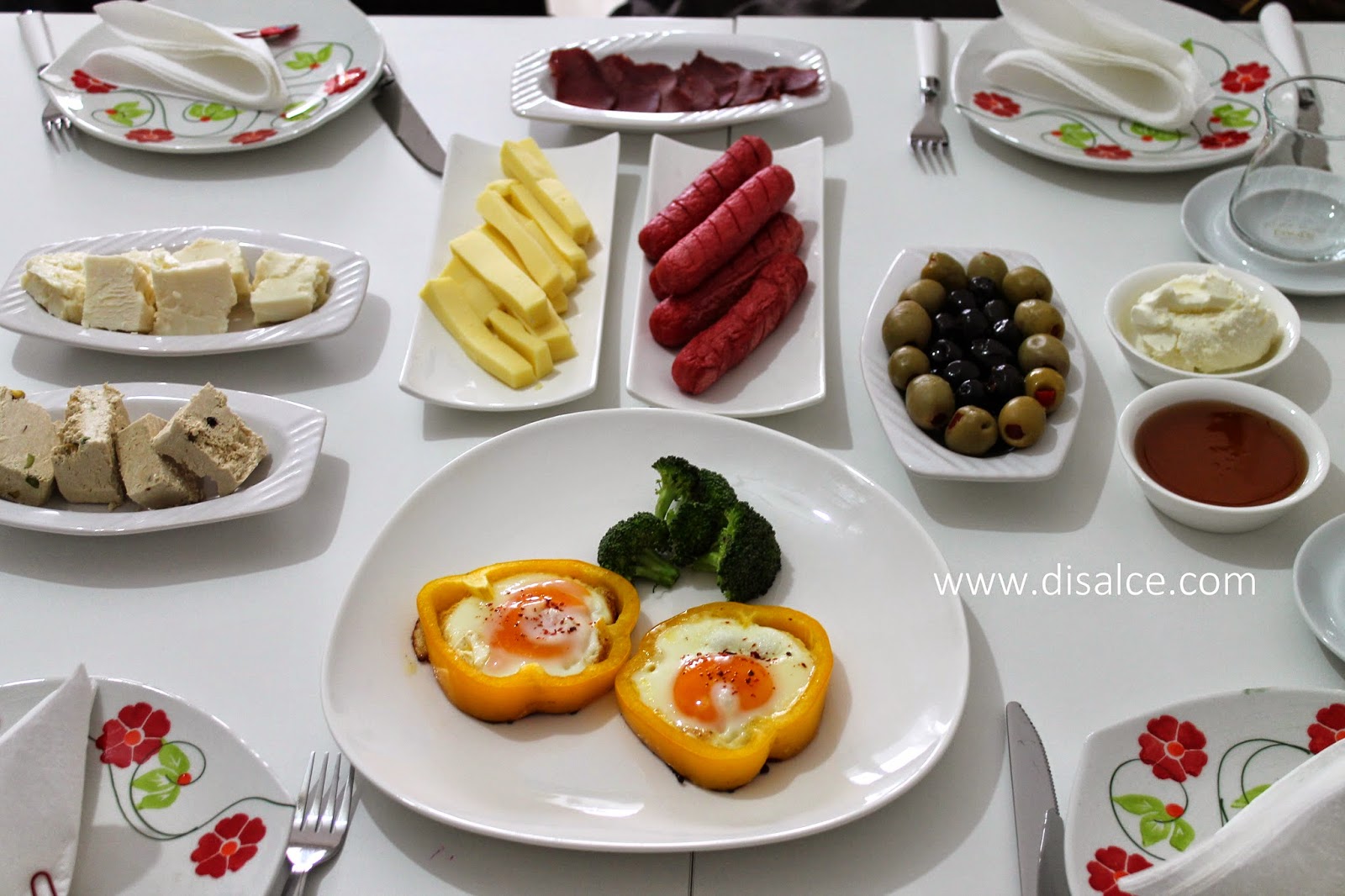 pazar kahvaltı sofrası pazar kahvaltı menüsü