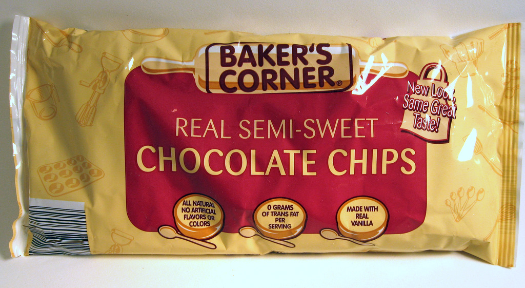The Smart ALDI Shopper: Aldi Review: Baker's Corner Semi-Sweet