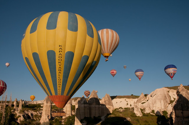 hot air balloon tour