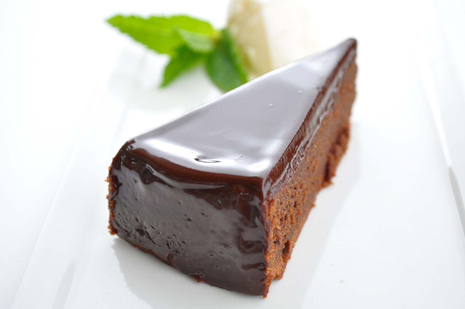 Chocolate Cake with Ganache Glaze