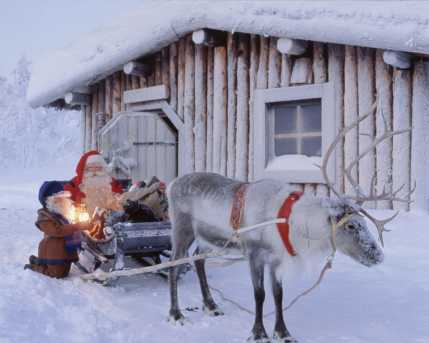 Casa Babbo Natale Polo Nord.La Casa Di Babbo Natale Non E Solo A Rovaniemi Ma Anche A Risparmia E Viaggia