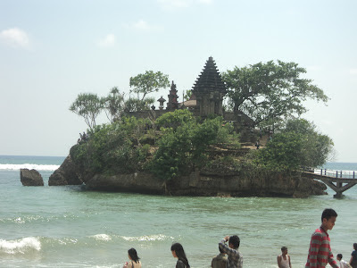 Pantai Balekambang Malang