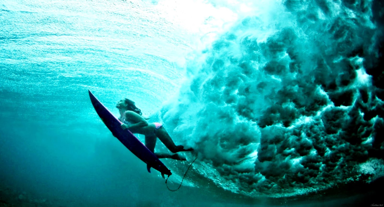 Girl Surfing Underwater Girl Surfing Underwater