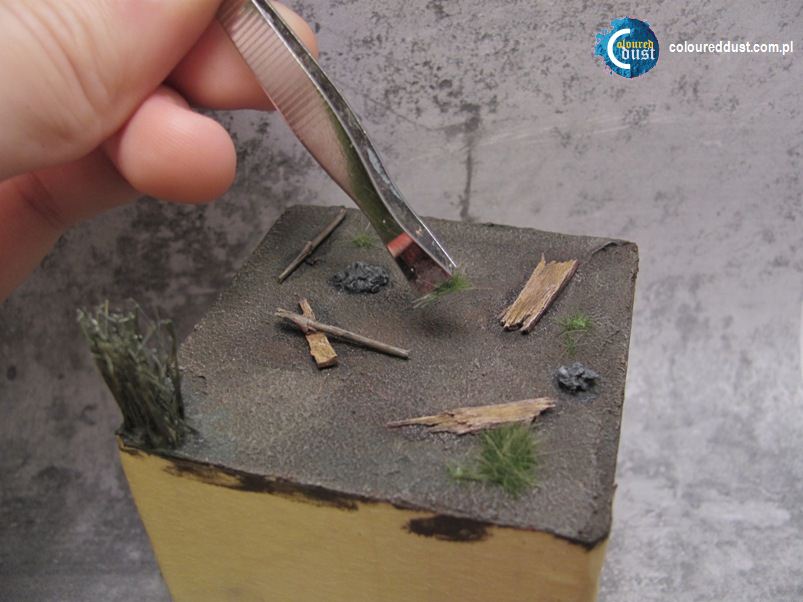 How to make a swamp? Coloured Dust