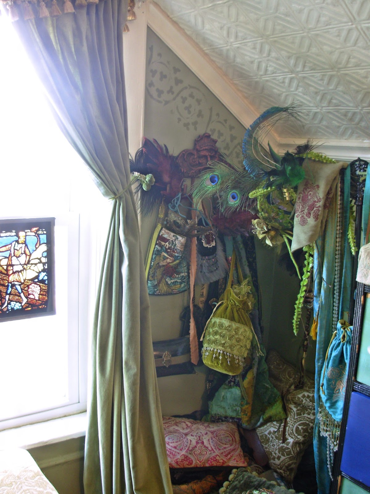 Transform Your Abode: The Enchanting World of DIY Home Decor with Textiles