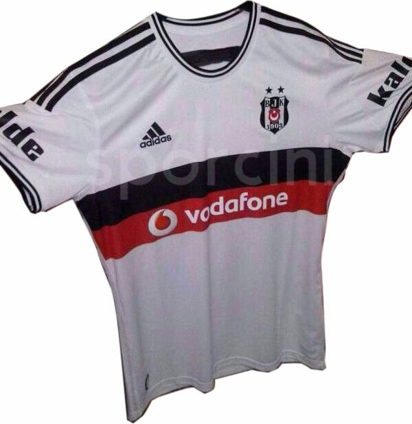 Besiktas-14-15-Home-Kit.jpg