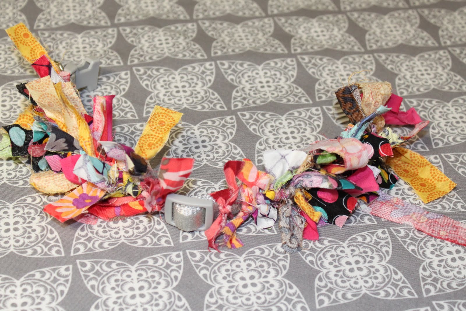 the lovely poppy [[the blog]] tutorial scrap fabric dog collar