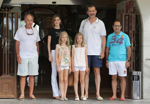 King Felipe VI of Spain, Queen Letizia of Spain and their daughters Princess Leonor of Spain and Princess Sofia of Spain