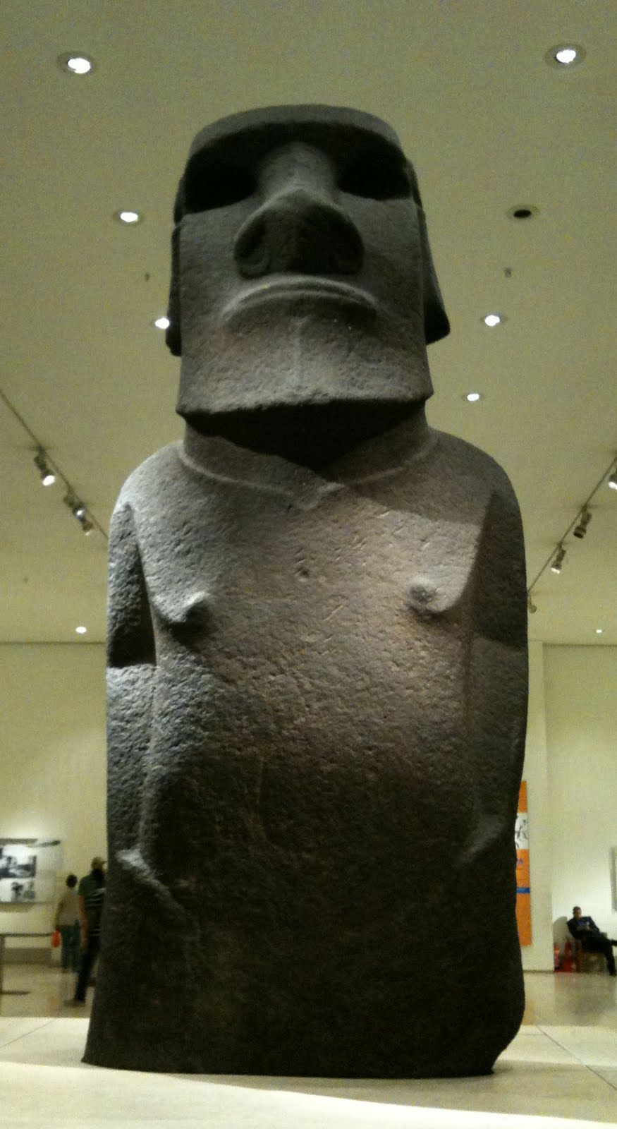 A History of the World in 100 Objects 70. Hoa Hakananai’a Easter