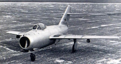 С-02, второй прототип будущего самолета МиГ-15. 