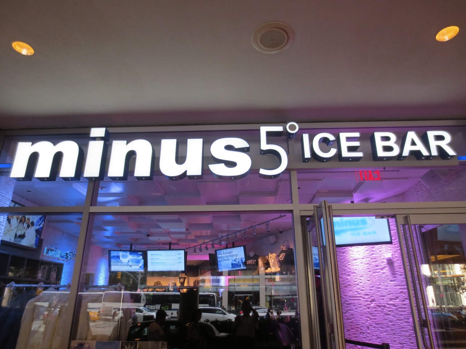 Big Apple Secrets New York, Minus 5 ( 23 F)