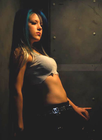 Alissa-White-Gluz-Picture-11.jpg