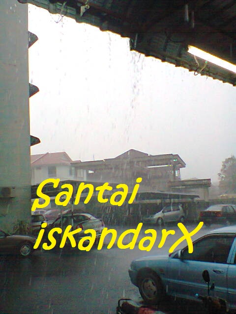 iskandarx.blogspot.com, Mendung mendun terus hujan ke bumi Flat Ijau, santai, hujan, flat ijau, balik pulau