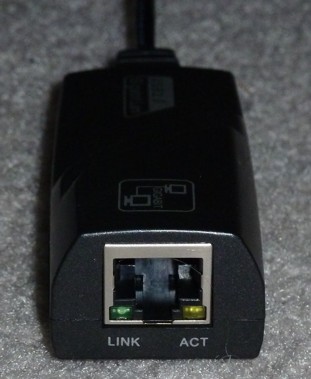 Fission Division ASIX AX88178 USB2.0 to 10/100/1000 adapter