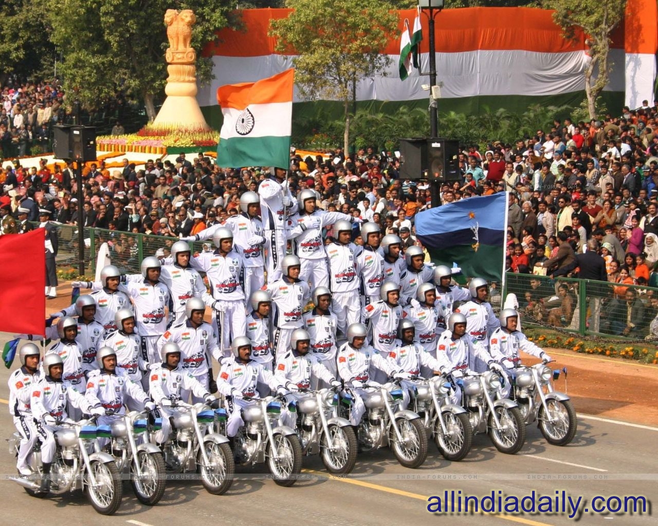 Happy Independence Day Wallpapers | 15th August 2013 Wallpapers Free Download Happy Independence Day Wallpapers | 15th August 2013 Wallpapers Free Download