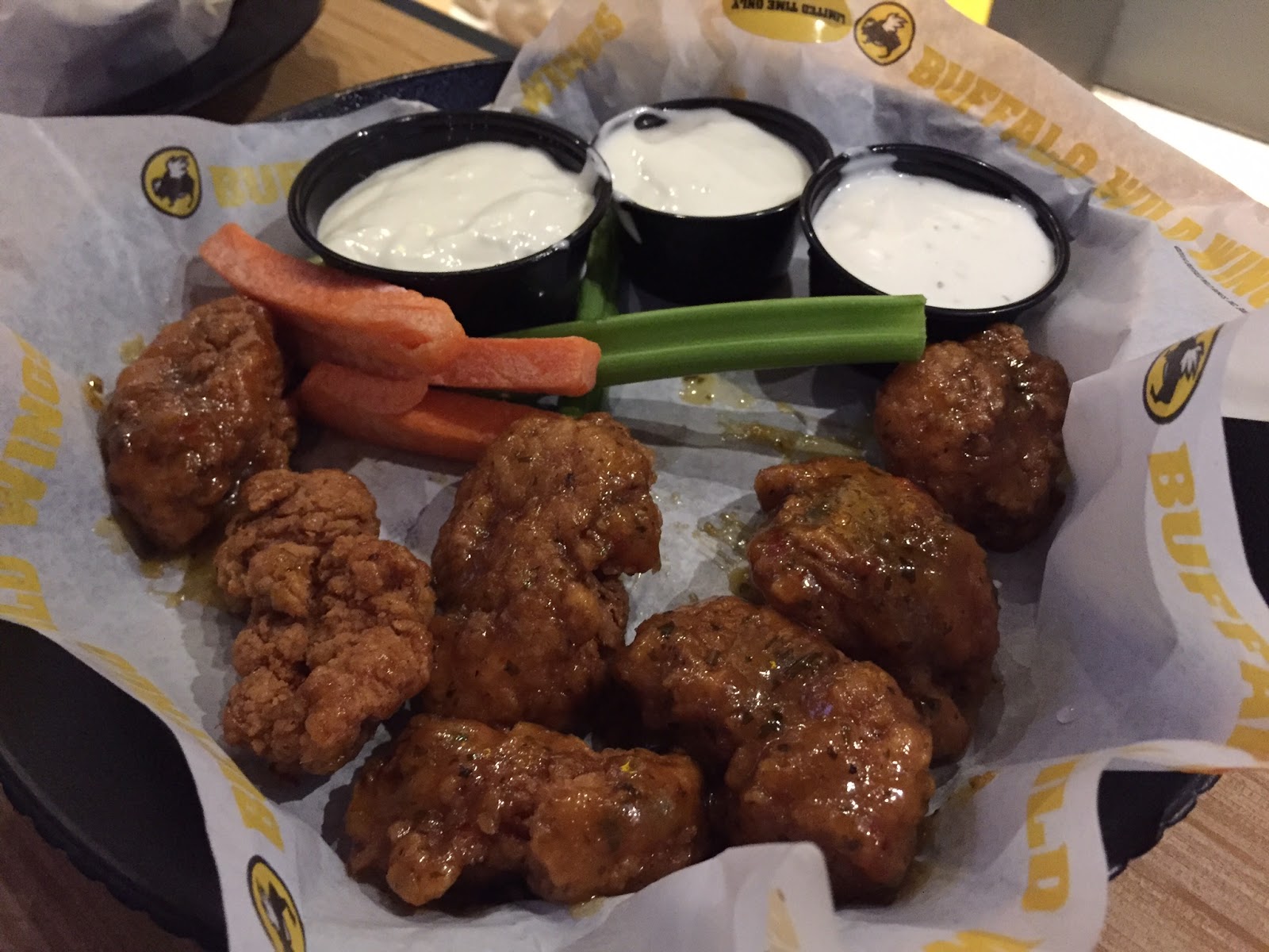 Zesty Citrus From Buffalo Wild Wings / バッファローワイルドウィングスのゼスティー シトラス I'm