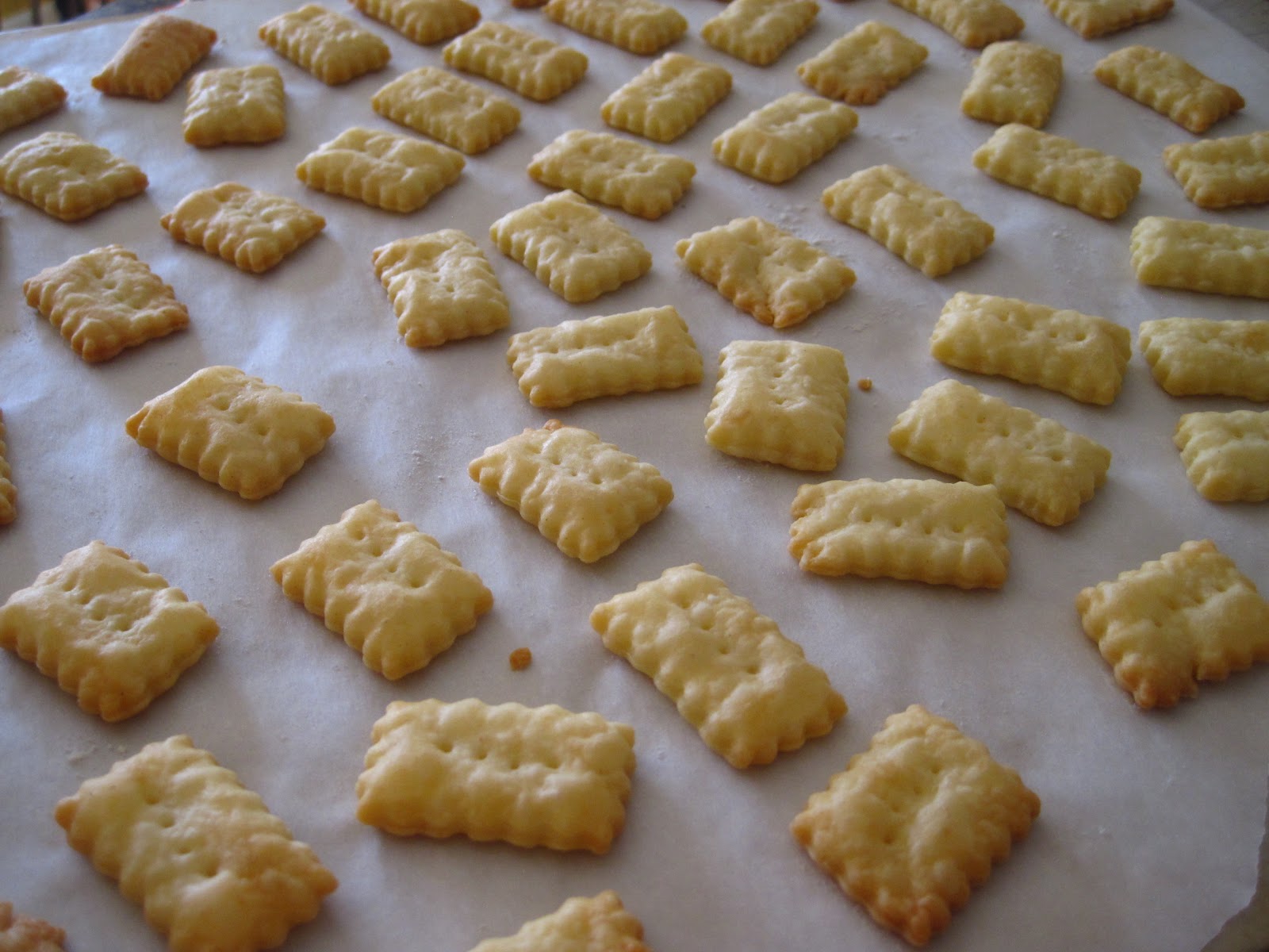 Alissamay's Sharp Cheddar Cheese Crackers
