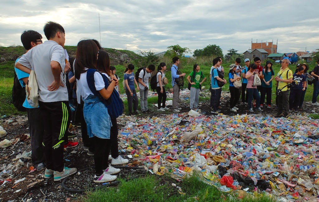 Musings on Life in Hong Kong: Children of the Garbage Dump