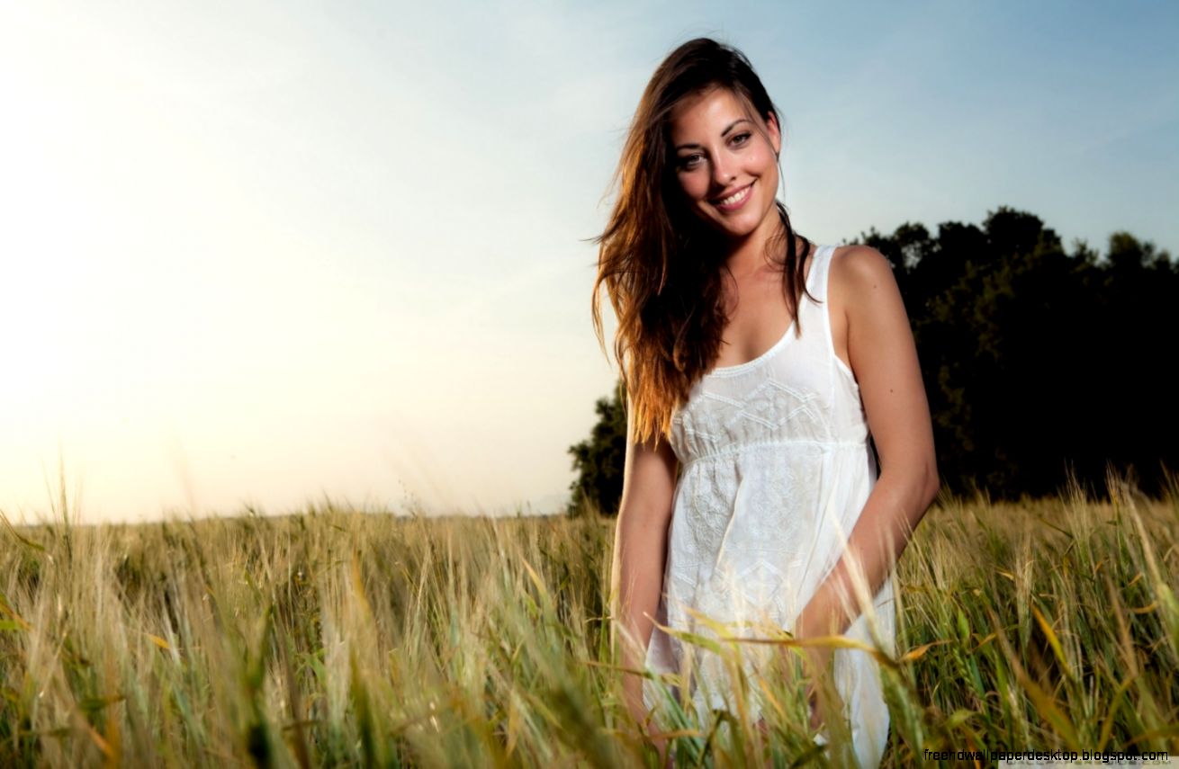 Girl Brunette Field Wheat Wallpaper Size 1440x900 AmazingPict Girl Brunette Field Wheat Wallpaper Size 1440x900 AmazingPict