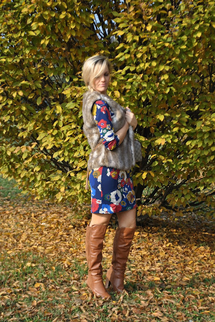 outfit abito stampa floreale come abbinare la stampa floreale abbinamenti stampa floreale how to wear floral print how to combine floral print floral print outfit mariafelicia magno fashion blogger color block by felym fashion blogger bergamo fashion blogger milano fashion bloggers italy italian fashion bloggers outfit dicembre 2015 outfit invernali december outfits winter outfits blonde hair blonde girl blondie blonde with heels ragazze bionde ragazze con minigonne 